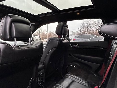 Used 2018 Jeep Grand Cherokee SRT w/ Trailer Tow Group IV image 9