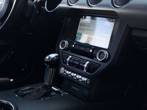Used 2017 Ford Mustang GT Premium RWD image 19