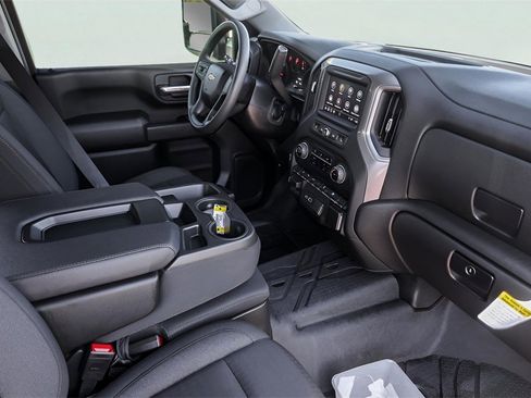 Used 2024 Chevrolet Silverado 2500 Custom w/ Custom Value Package image 23