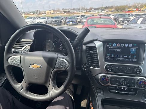 Used 2017 Chevrolet Suburban Premier image 5