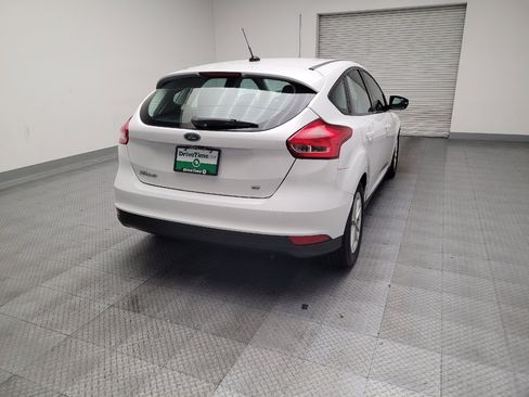 Used 2016 Ford Focus SE FWD image 7