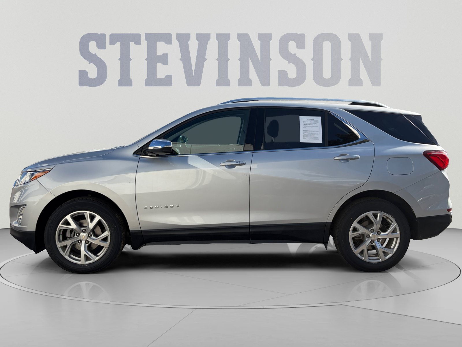 Used 2020 Chevrolet Equinox Premier AWD/4WD image 2