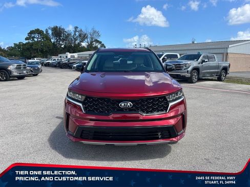 Used 2021 Kia Sorento S FWD image 3
