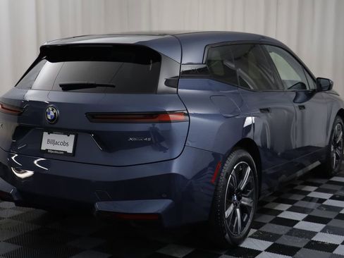 New 2026 BMW iX xDrive45 image 17