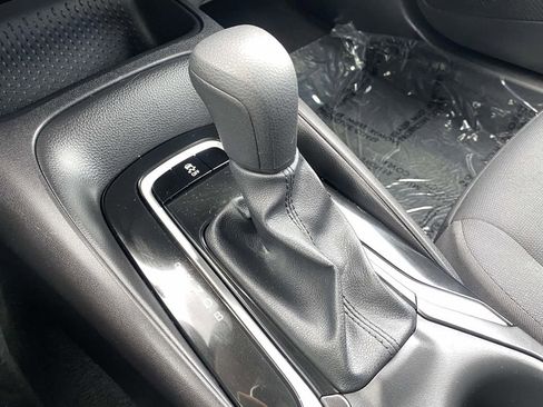 Used 2025 Toyota Corolla LE image 39