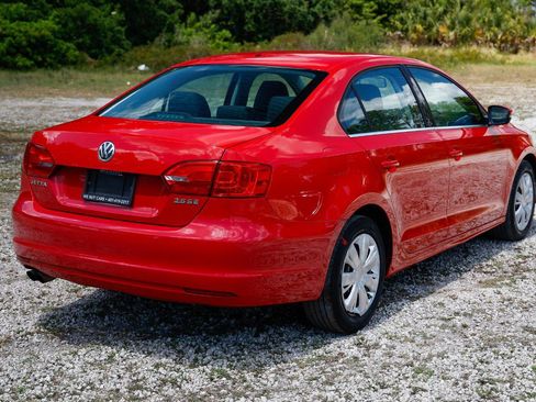 Used 2013 Volkswagen Jetta SE FWD image 10