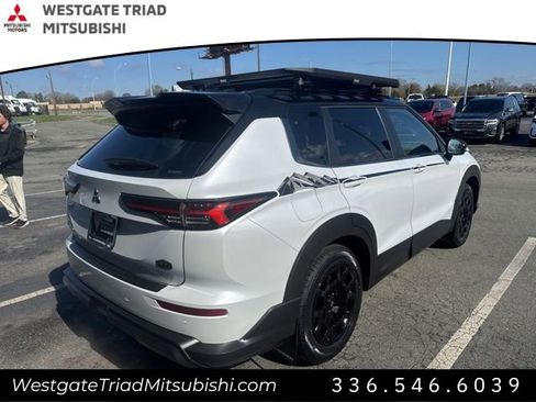 New 2026 Mitsubishi Outlander AWD image 11