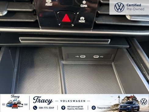 Certified 2024 Volkswagen Atlas Cross Sport SE AWD/4WD image 14
