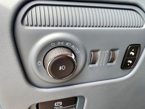 Used 2024 Jeep Grand Wagoneer L Series III w/ Rear Seat Video Group 1 image 24