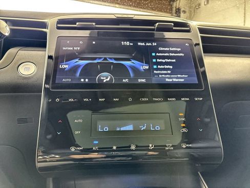 Used 2024 Hyundai Tucson Limited FWD image 17