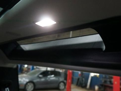 Used 2023 Land Rover Defender 90 S image 49