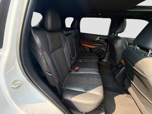 Used 2022 Mitsubishi Outlander SEL AWD/4WD image 33