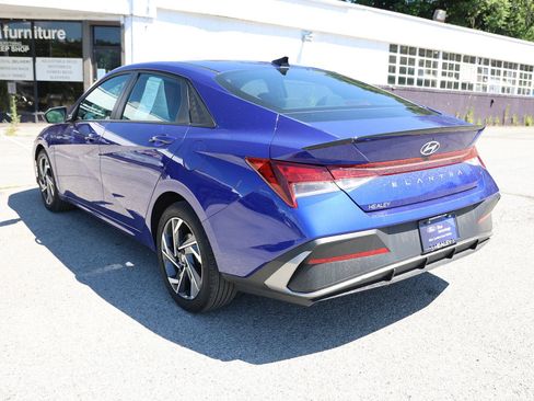 Used 2025 Hyundai Elantra Sport FWD image 5