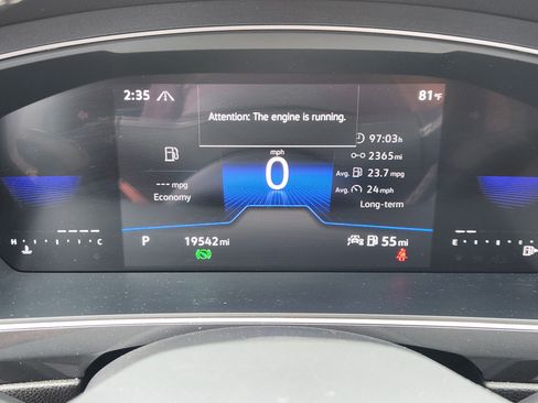 Certified 2024 Volkswagen Tiguan SE AWD/4WD image 10