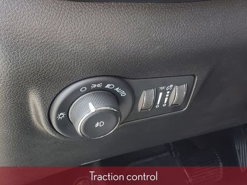 Used 2022 Jeep Compass Trailhawk w/ Sun and Sound Group AWD/4WD image 19