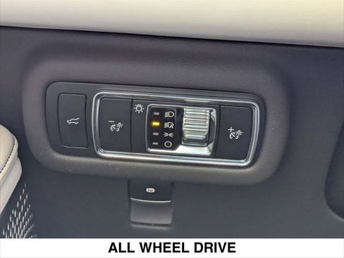 Used 2024 Lincoln Nautilus Black Label w/ Jet Appearance Package (87T) image 22