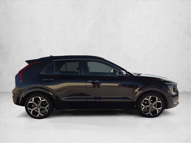 Used 2023 Kia Niro SX Touring FWD image 4