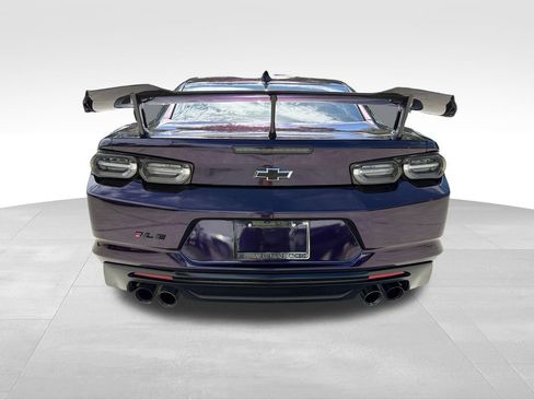 Used 2021 Chevrolet Camaro SS RWD image 7