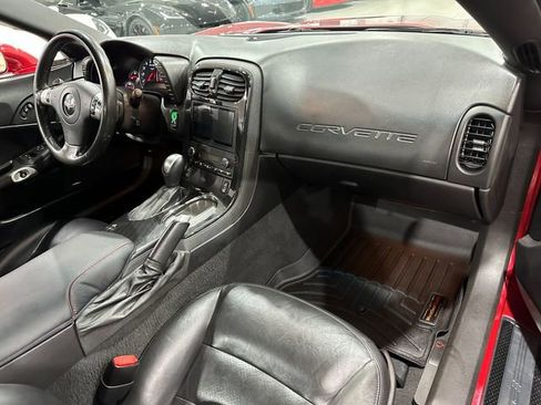 Used 2010 Chevrolet Corvette Convertible w/ Preferred Equipment Group RWD image 11
