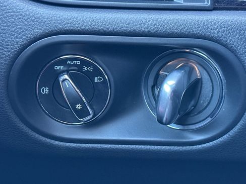 Used 2022 Porsche Macan image 23