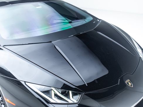 Used 2016 Lamborghini Huracan LP 610-4 AWD/4WD image 13