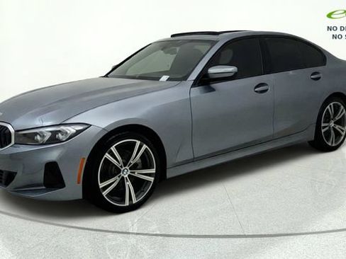 Used 2023 BMW 330i Sedan w/ Driving Assistance Package RWD image 5