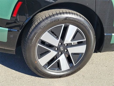 New 2026 Hyundai Ioniq 9 SEL image 25