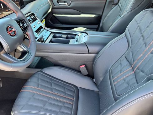 New 2026 Nissan Armada PRO-4X AWD/4WD image 18