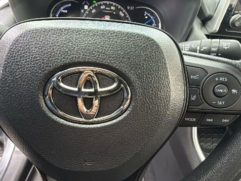 Used 2024 Toyota RAV4 XLE w/ Convenience Package AWD/4WD image 18