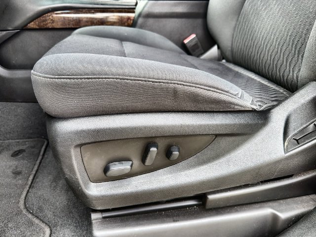 Used 2020 Chevrolet Tahoe LS RWD image 12