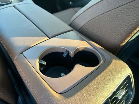 Used 2026 Mercedes-Benz GLS 450 4MATIC image 37