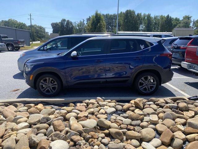 Used 2023 Kia Seltos S FWD image 4