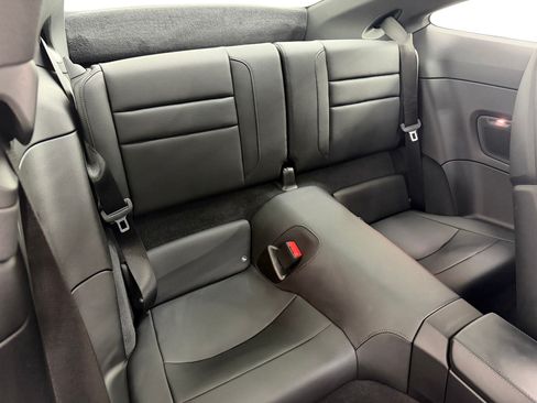 Certified 2025 Porsche 911 Carrera RWD image 29