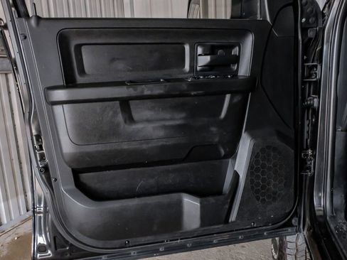 Used 2017 RAM 2500 Tradesman w/ Chrome Appearance Group image 43