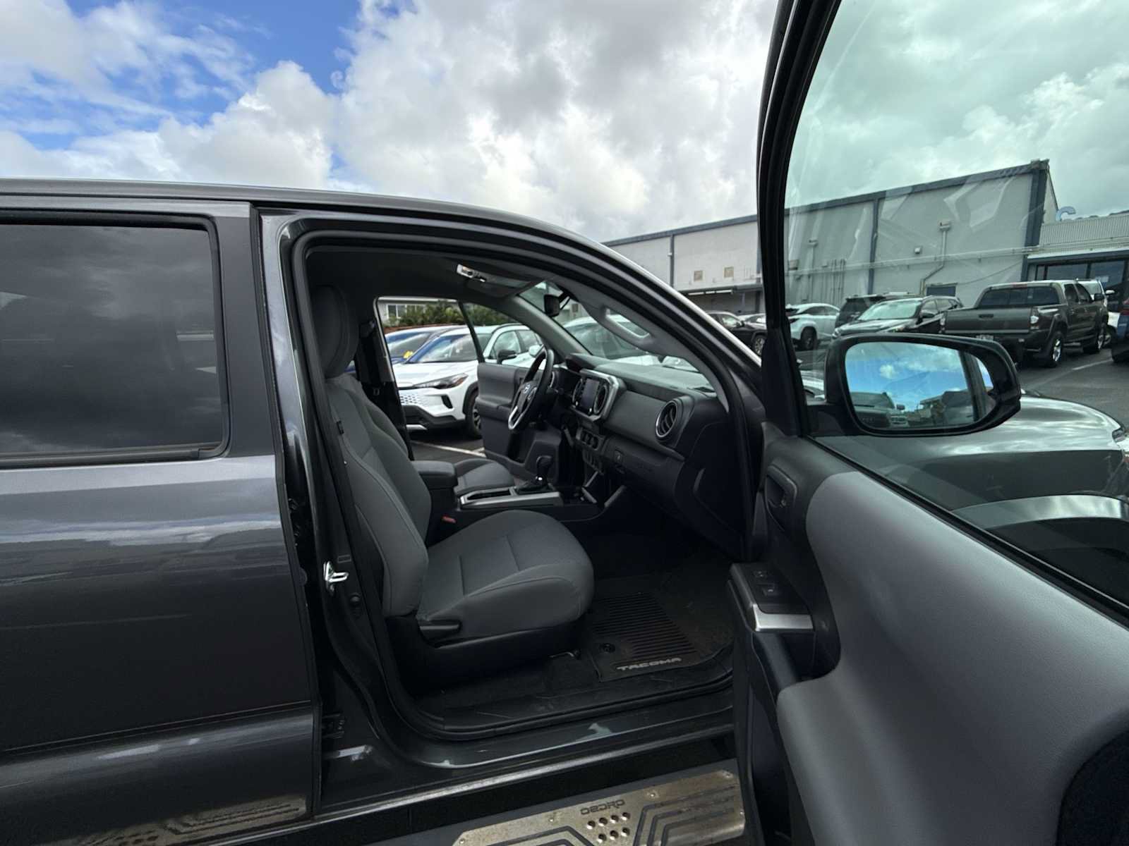Used 2021 Toyota Tacoma SR5 RWD image 22