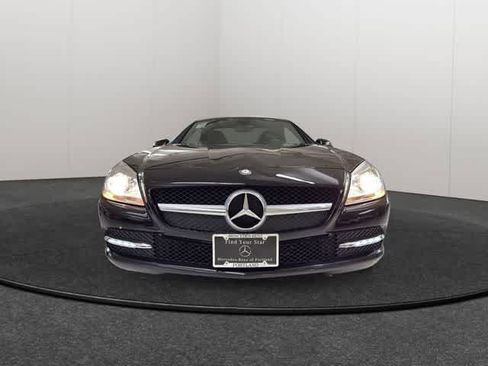 Used 2013 Mercedes-Benz SLK 350 image 2