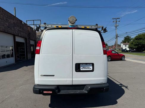 Used 2020 Chevrolet Express 2500 w/ Safety Package RWD image 12