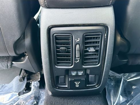 Used 2019 Jeep Grand Cherokee Limited X image 20