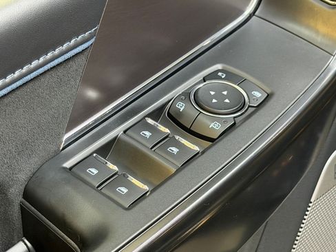 Used 2025 Ford F150 Platinum AWD/4WD image 42