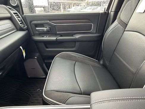 New 2026 RAM 2500 Laramie AWD/4WD image 26