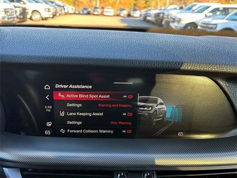 Used 2024 Alfa Romeo Stelvio Veloce image 34