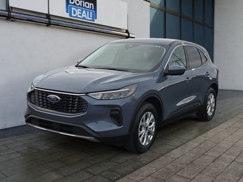 Certified 2023 Ford Escape Active w/ Tech Pack #2 image 7