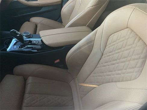 Certified 2023 BMW 530i w/ Premium Package image 9