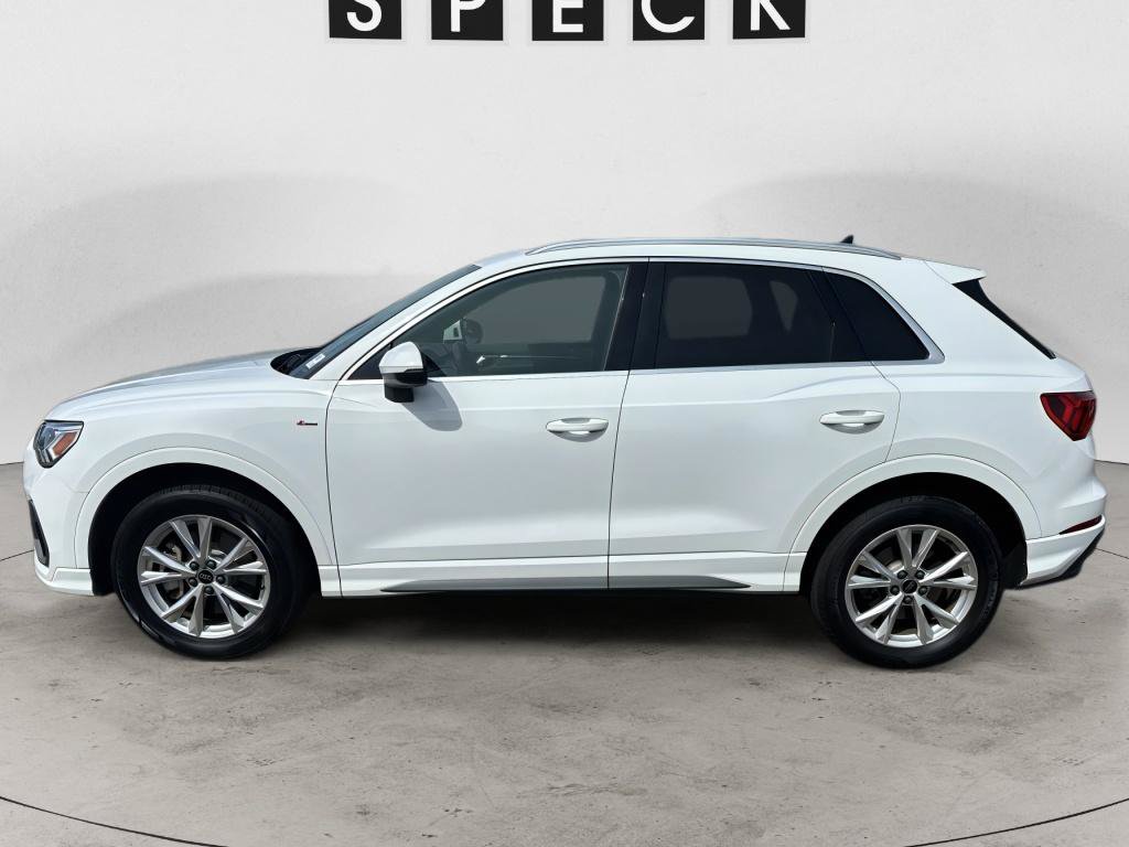 Used 2025 Audi Q3 2.0T Premium AWD/4WD image 2