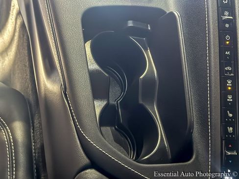 Used 2025 Chevrolet Corvette Stingray Preferred Cpe w/ 2LT image 24