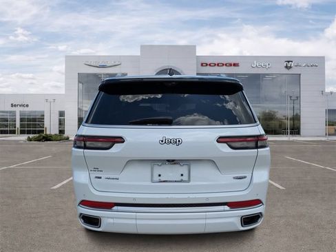 Certified 2022 Jeep Grand Cherokee L Summit w/ Advanced Protech Group IV AWD/4WD image 4