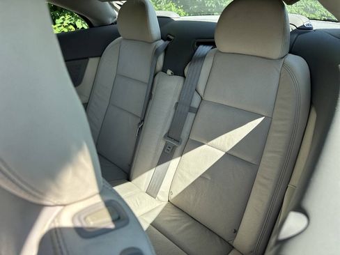 Used 2009 Volvo C70 T5 FWD image 12