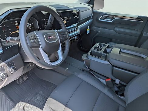 New 2026 GMC Sierra 1500 Elevation image 7