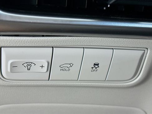 Used 2025 Hyundai Tucson SEL AWD/4WD image 17