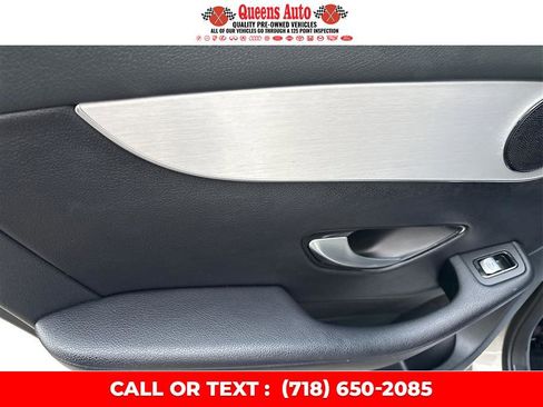 Used 2019 Mercedes-Benz GLC 300 GLC 300 4MATIC SUV w/ Premium Package image 26